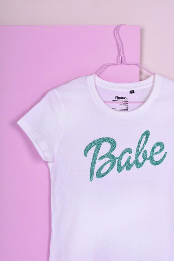 la Label sustainable Babe T-shirt